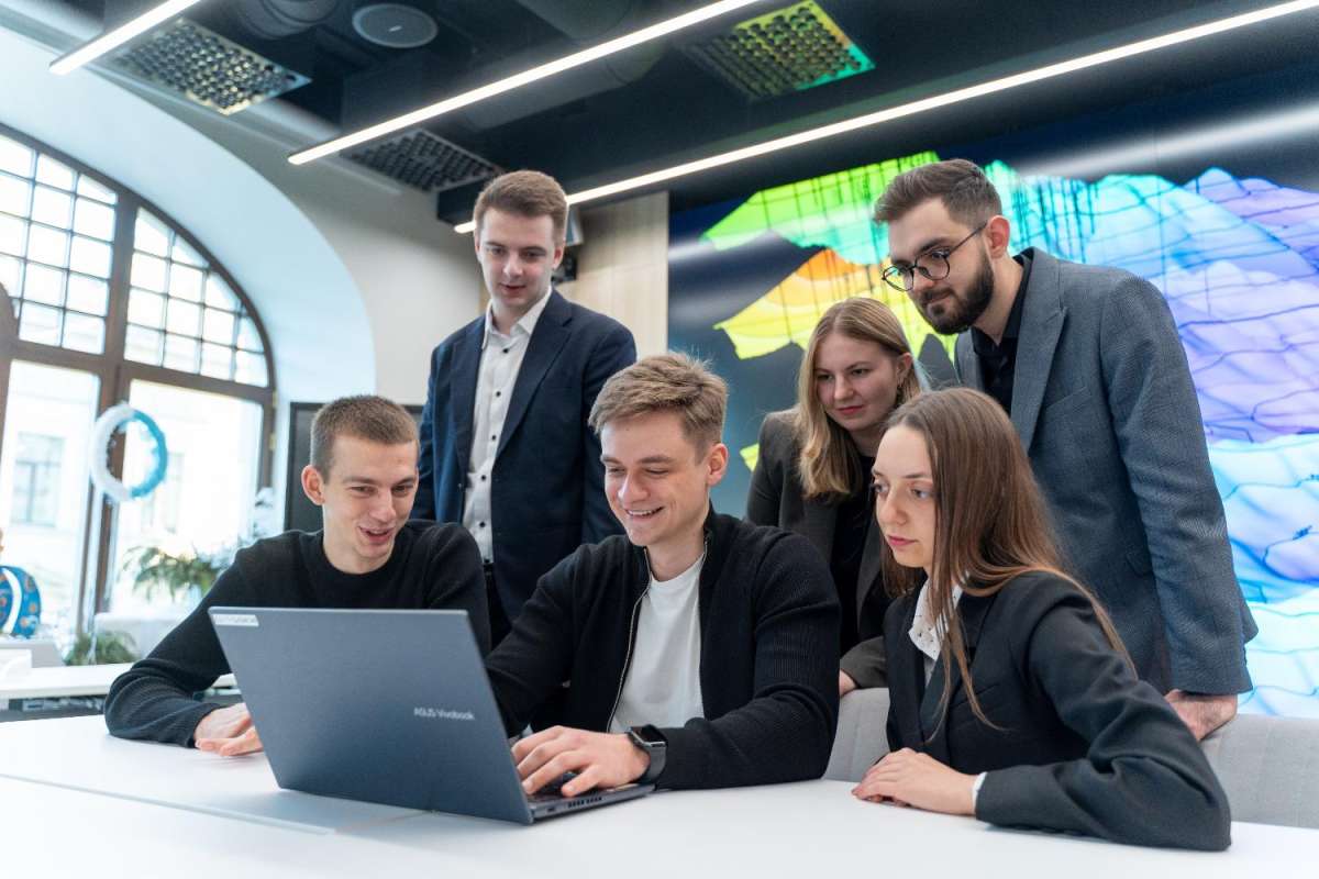 Изображение: НОЦ «Газпромнефть-Политех» помог Политеху стать лучшим по стажировкам в «Газпром нефти»